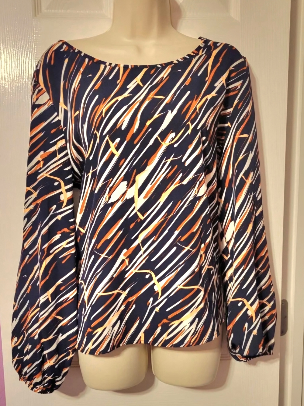 540 Women's Navy Abstract Brushstroke Long-Sleeve Blouse